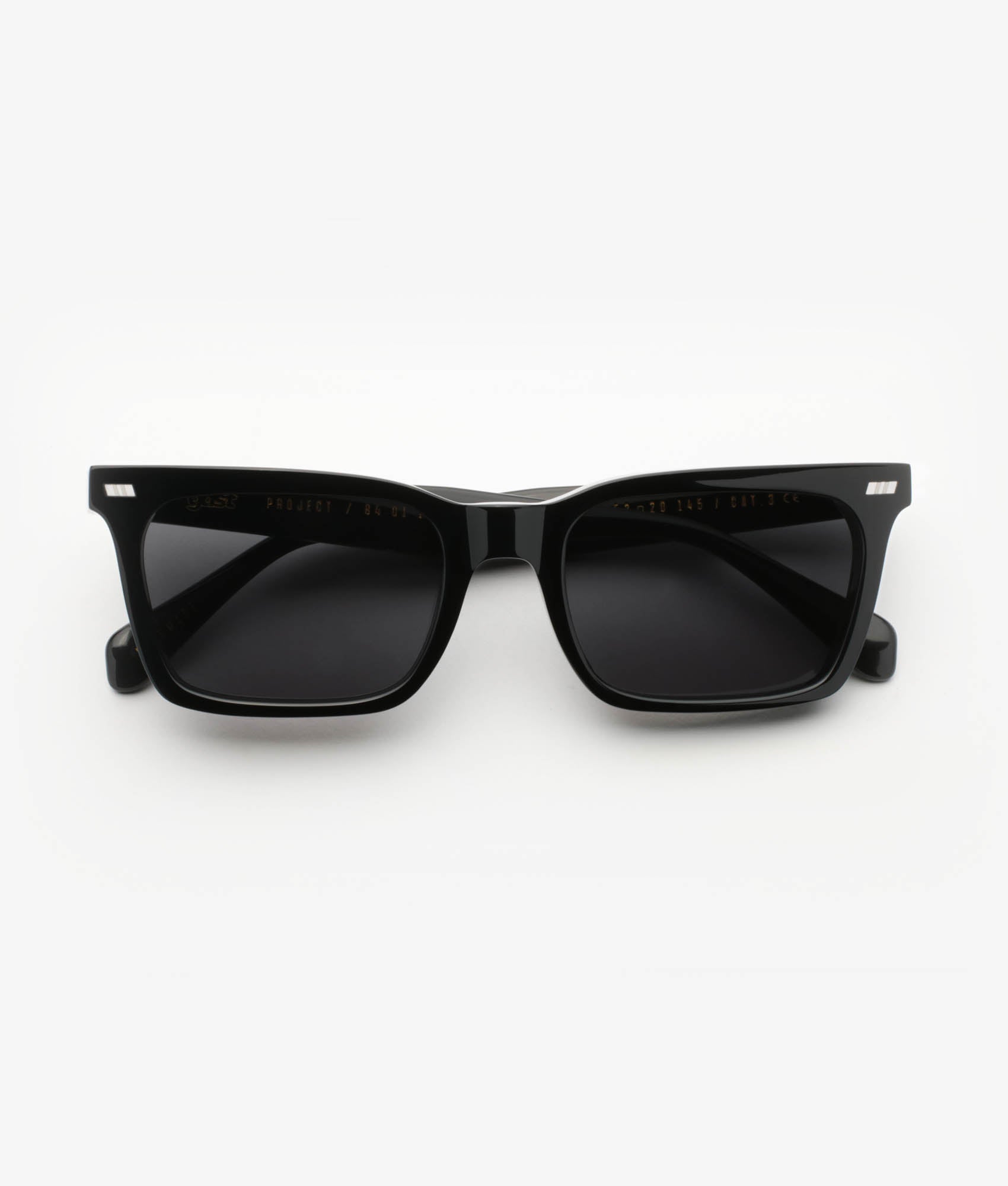 Hug Black Sunglasses | Gast – GAST Shop Online